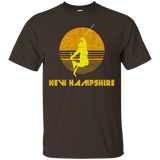 Retro New Hampshire T-Shirt Distressed Skiing Tee_Black