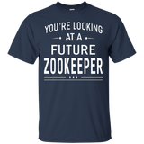 You're Looking At A Future Zookeeper T-shirt Graduation Gift_Black